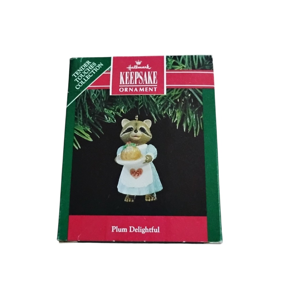 Vintage 1991 Hallmark Keepsake Ornament Plum Delightful Raccoon Tender Touches